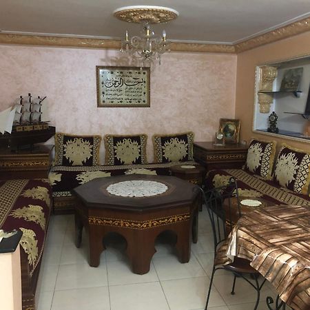 شقة توجد وسط مدينة طنجة و تتوفر على كامل التجهيزات الضرورية خاصةبالعائلات Exterior foto